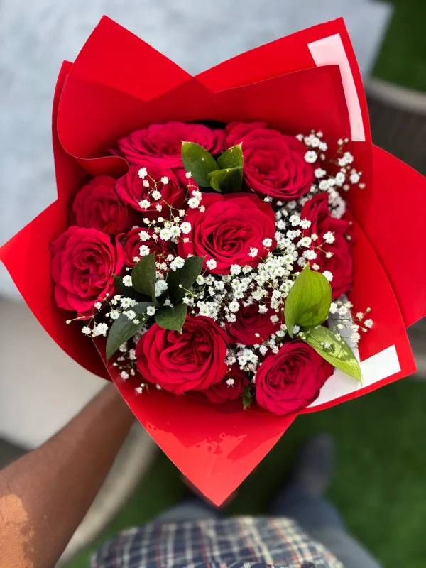 red roses bouquet